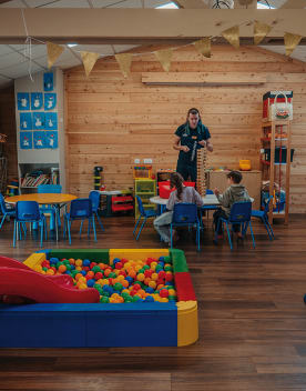Salle de jeux enfants - Alpes d'Azur - Vacances Bleues