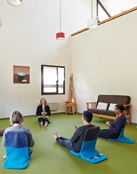Cours de Yoga - Les Horizons du Lac - Vacances Bleues