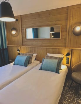 Chambre 2 lits simples oreillers miroir - Eden des Cimes - Vacances Bleues
