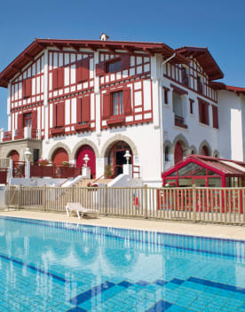 maison basque et piscine - Votre réservation dans un établissement d’exception