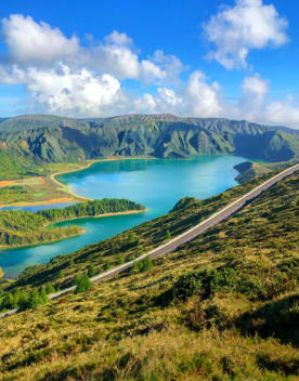 lagoa-do-fogo-acores386x508.jpg