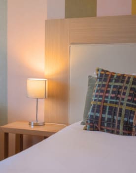 chambre-C3-hotel-Villa-Marlioz-Aix-les-Bains-386x508 (2).png