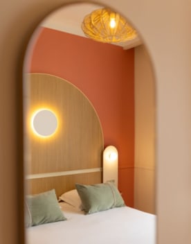 Hôtel Balmoral à Menton - chambre invividuelle avec balcon vue mer - détail déco  - Vacances Bleues