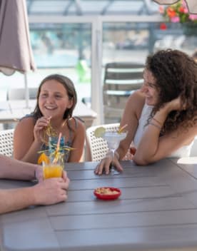 famille au bar de keravel
