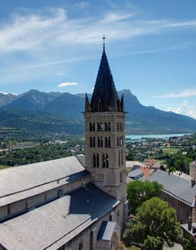 Village d'Embrun - Serre Ponçon - Hautes Alpes