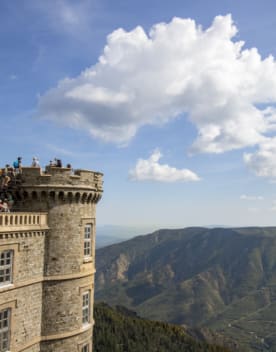 Vue depuis l'observatoire du Mont Aigoual sous un ciel bleu dans les Cévennes - Résidence 3* Lou Castel - Ardèche