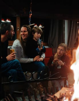 Ambiance cheminée aux Chalets du Prariand