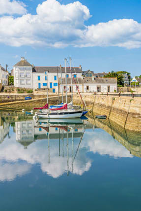 Vue depuis la mer du phare et jetée du port d'Haliguen - Club*** Keravel - Erdeven
