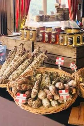 marche-produits-terroir-hotel-villa-marlioz.jpg