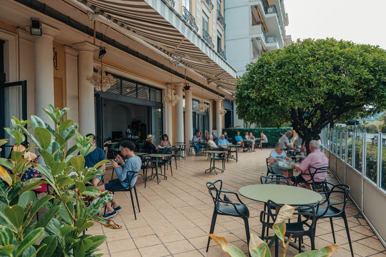 Outside terrace with sea view of Le Royal restaurant