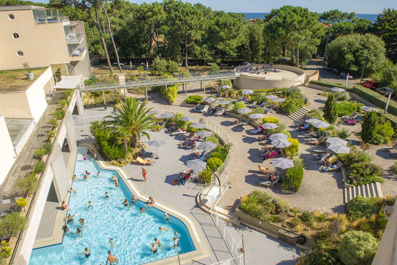 hotel avec  piscine - jardins atlantique