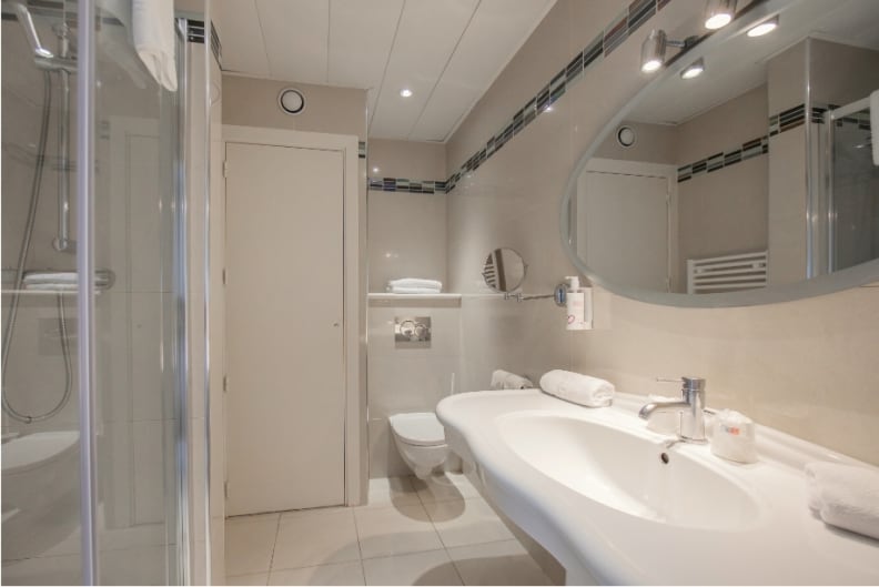 SDB-Confort-2P-Mer-Royal-919x613