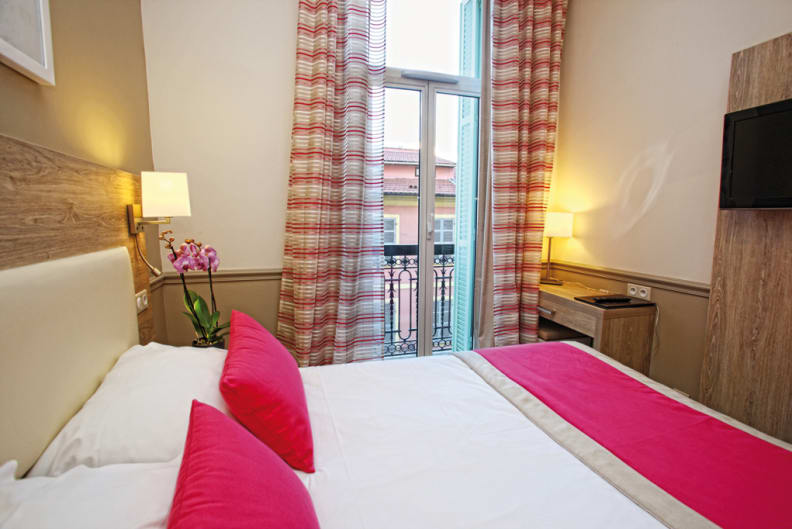 Chambre Confort côté ville hôtel Royal Westminster
