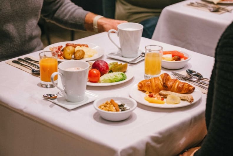 Provinces Opéra petit déjeuenr.jpg