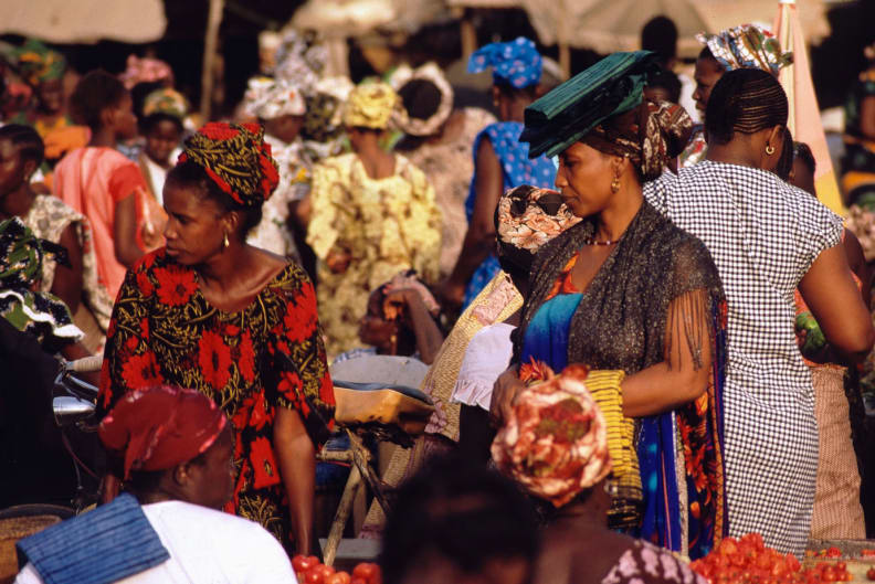 femmes-marche-senegal2000x1333.jpg