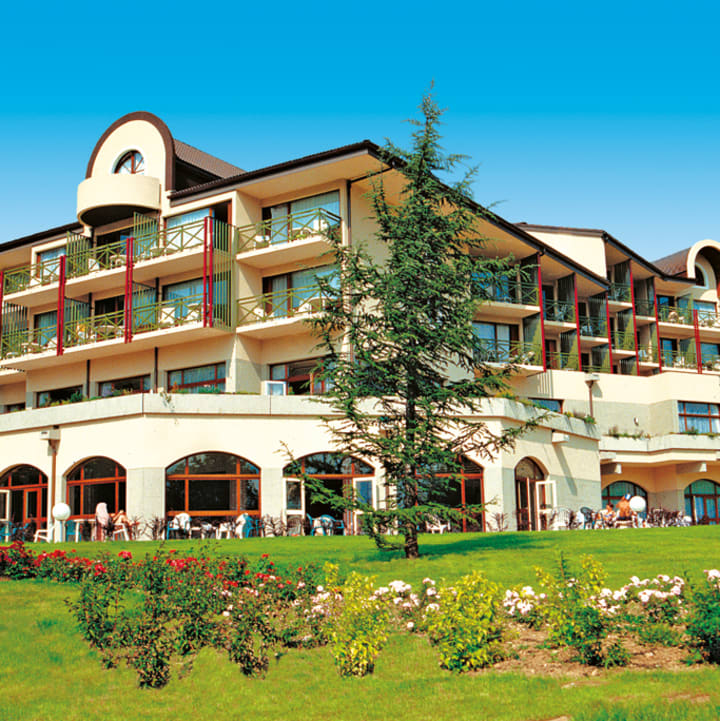 Vue exterieure de l'hôtel spa Villa Marlioz - Aix-les-Bains - Vacances Bleues