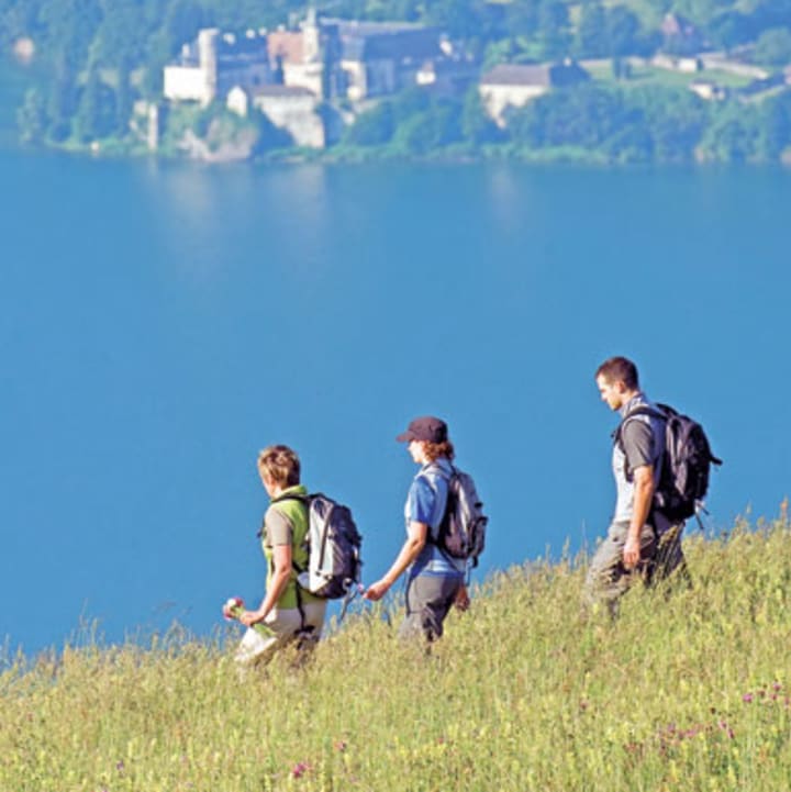 Aix-les Bains - randonée lac de bourget - hôtel Villa Marlioz - Vacances Bleus