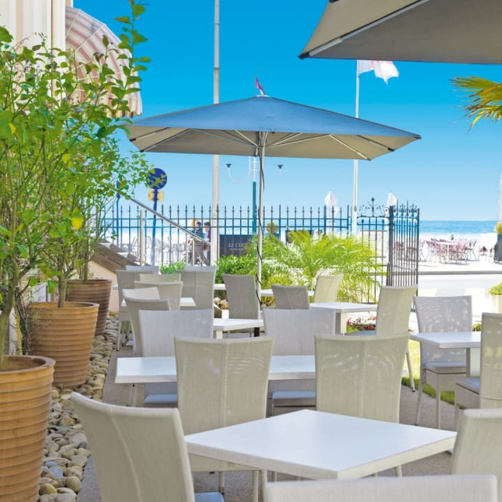 Terrasse bar face à la mer - Balmoral - Menton