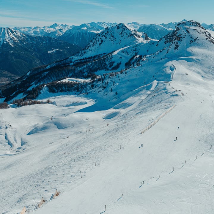 Montagne enneigée - Alpes d'Azur - Vacances Bleues