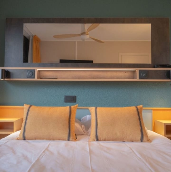 Lit double chambre confort 2 personnes - Les Horizons du Lac - Vacances Bleues