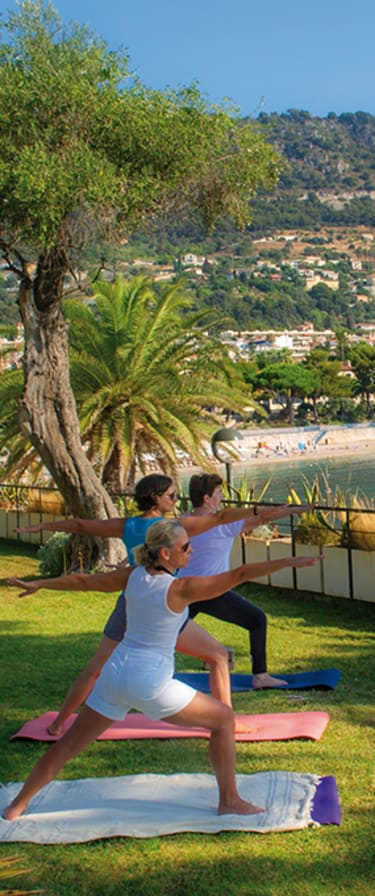 Activité Yoga face à la mer de Delcloy***