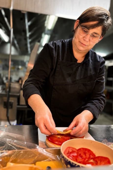 Jardins de l'Atlantique - Amélie -cheffe de cuisine - en action
