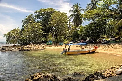 cahuita-beach-boat-tour-puerto-viejo.jpg