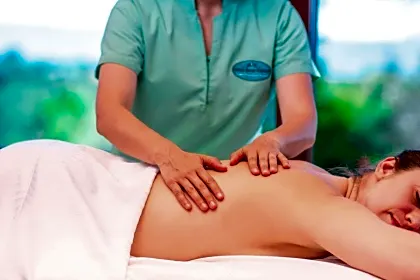finca-rosa-blanca-spa-massage-session-close-up-heredia.jpg