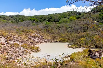 guanacaste-rincon-de-la-vieja-mudpot.jpg