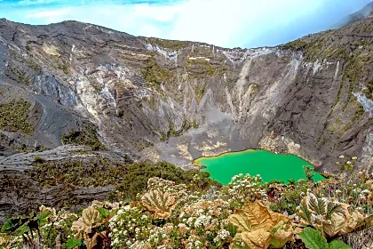 irazu-volcano-central-vallery.jpg