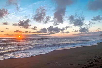 playa-hermosa-beach-sunset-hero-shot.jpg