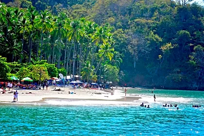 tortuga-island-cruise-day-trip-beach-overview-jaco.jpg