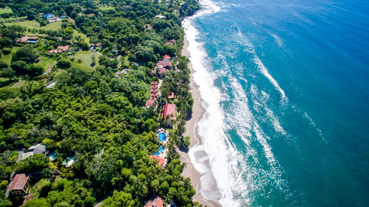 Welcome to Playa Tambor