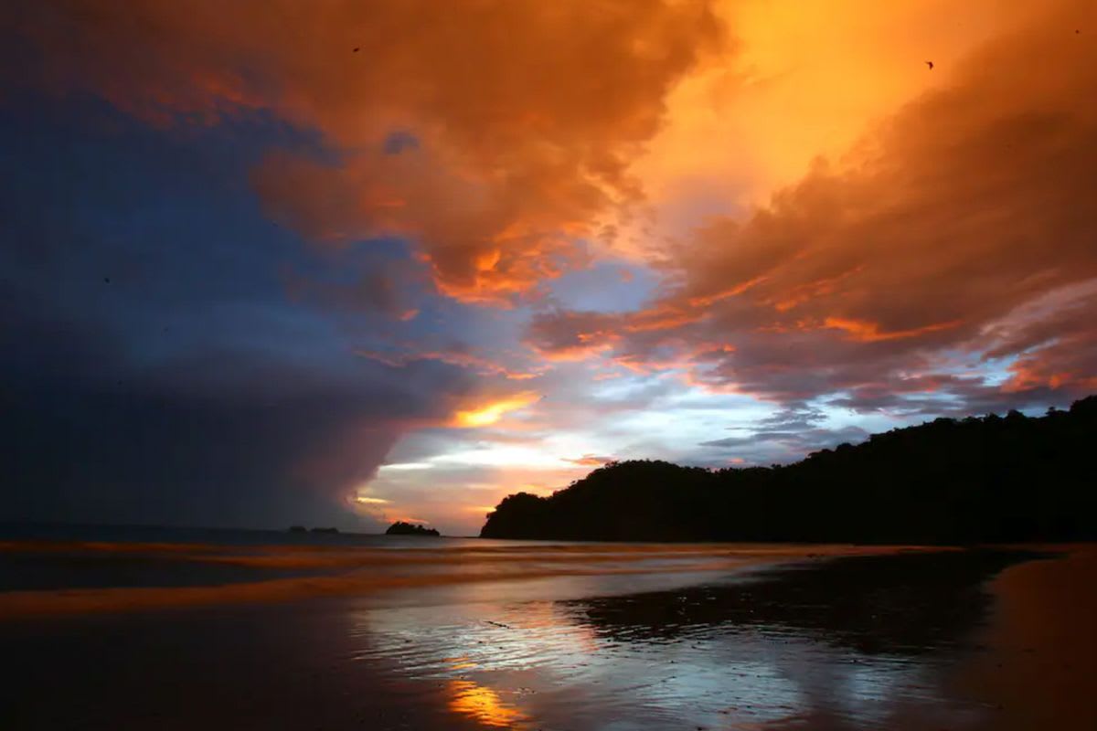 Is Playa Prieta Safe?