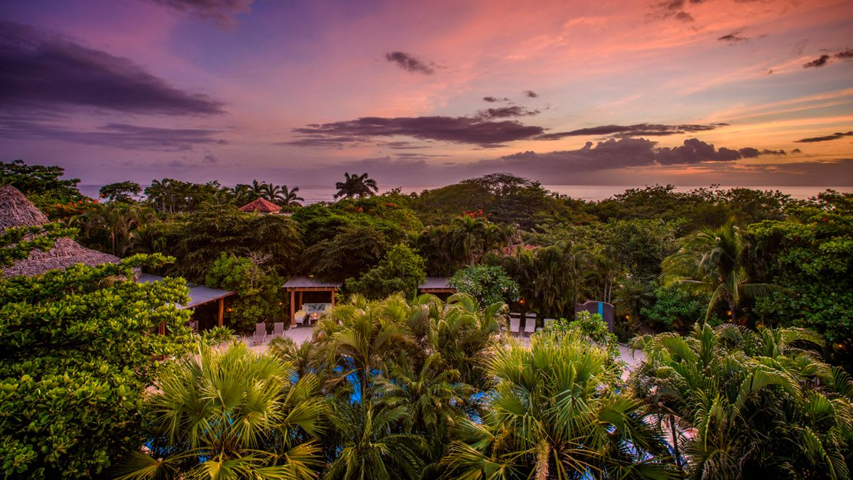 Cala Luna, Tamarindo (with La Senda)