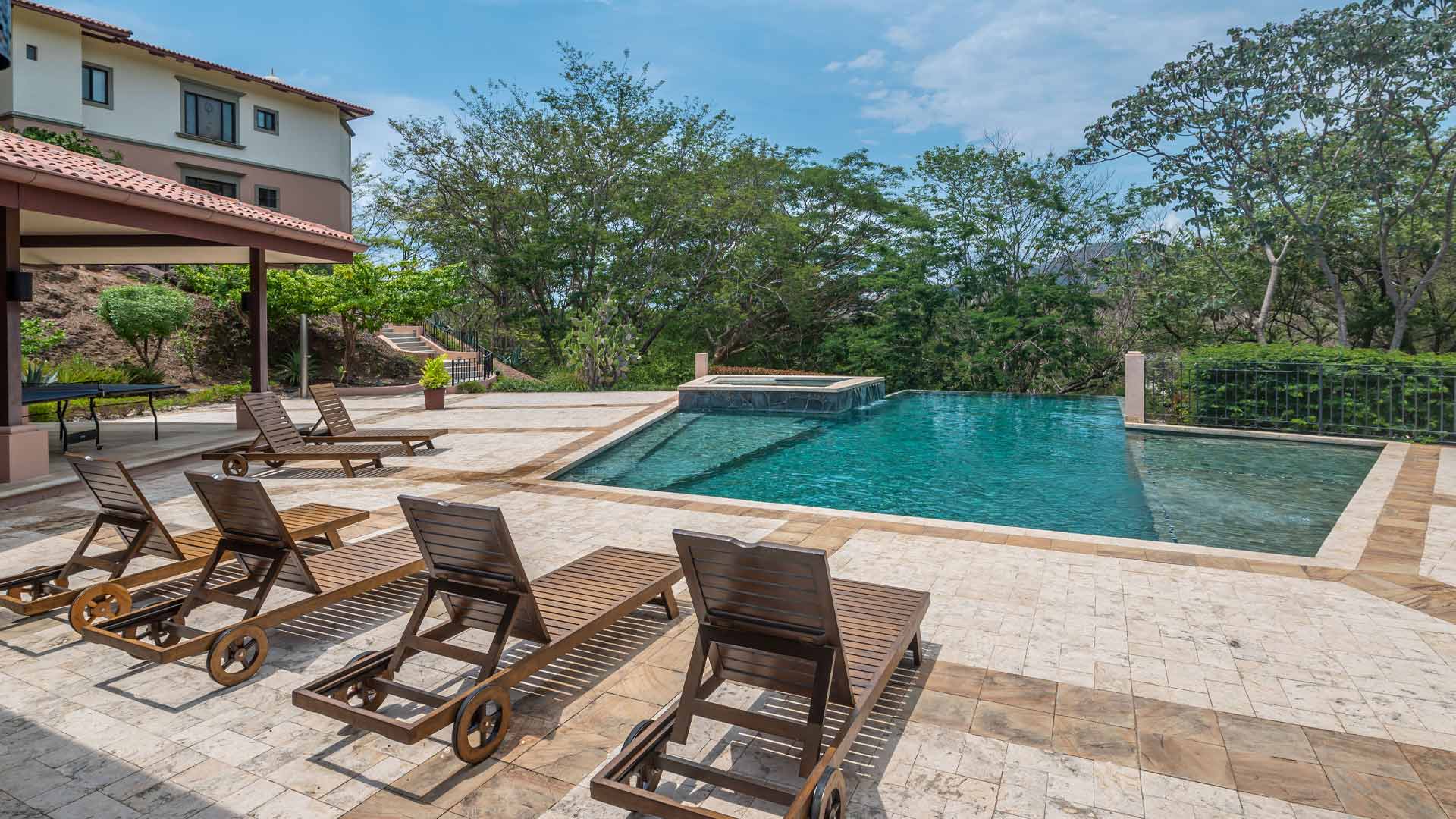 Types of Vacation Rentals in Reserva Conchal