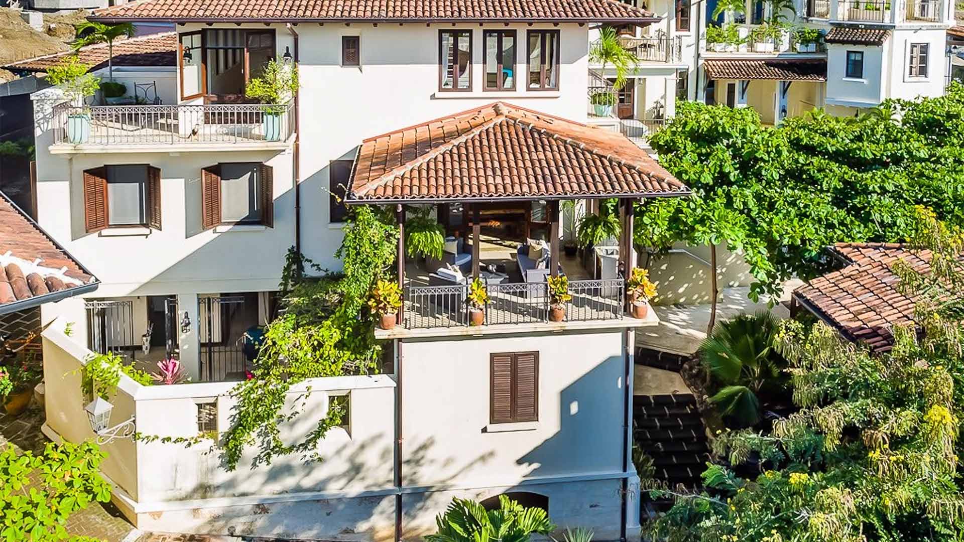 Where to Stay in Las Catalinas