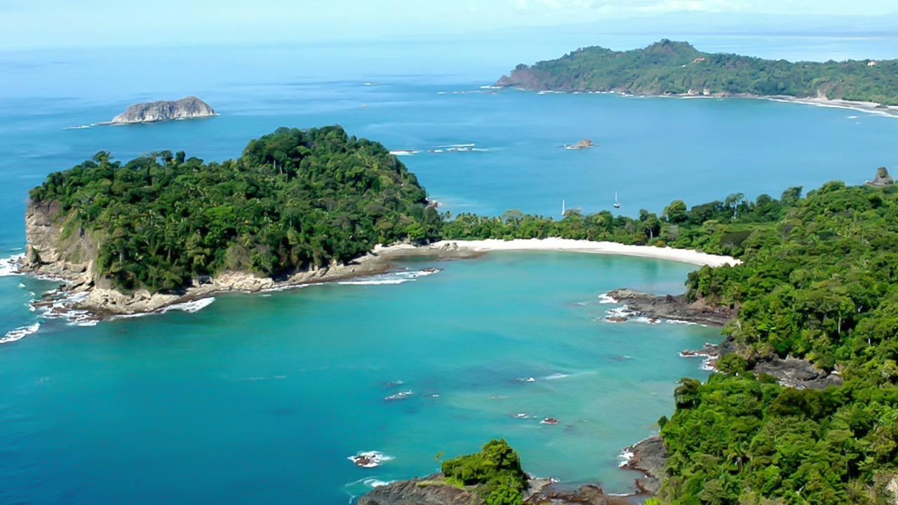 Uvita vs Manuel Antonio