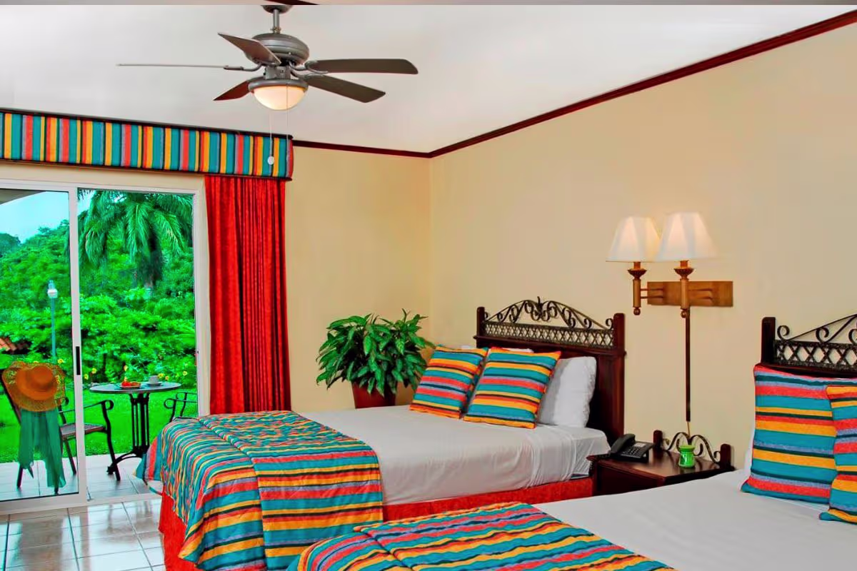 El Parador image 838