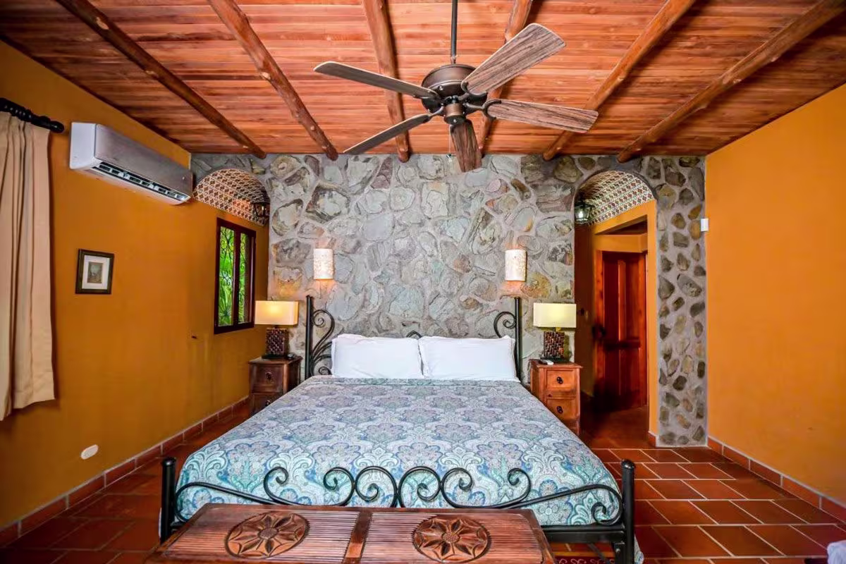 Casa de Mi Hermano image 2418