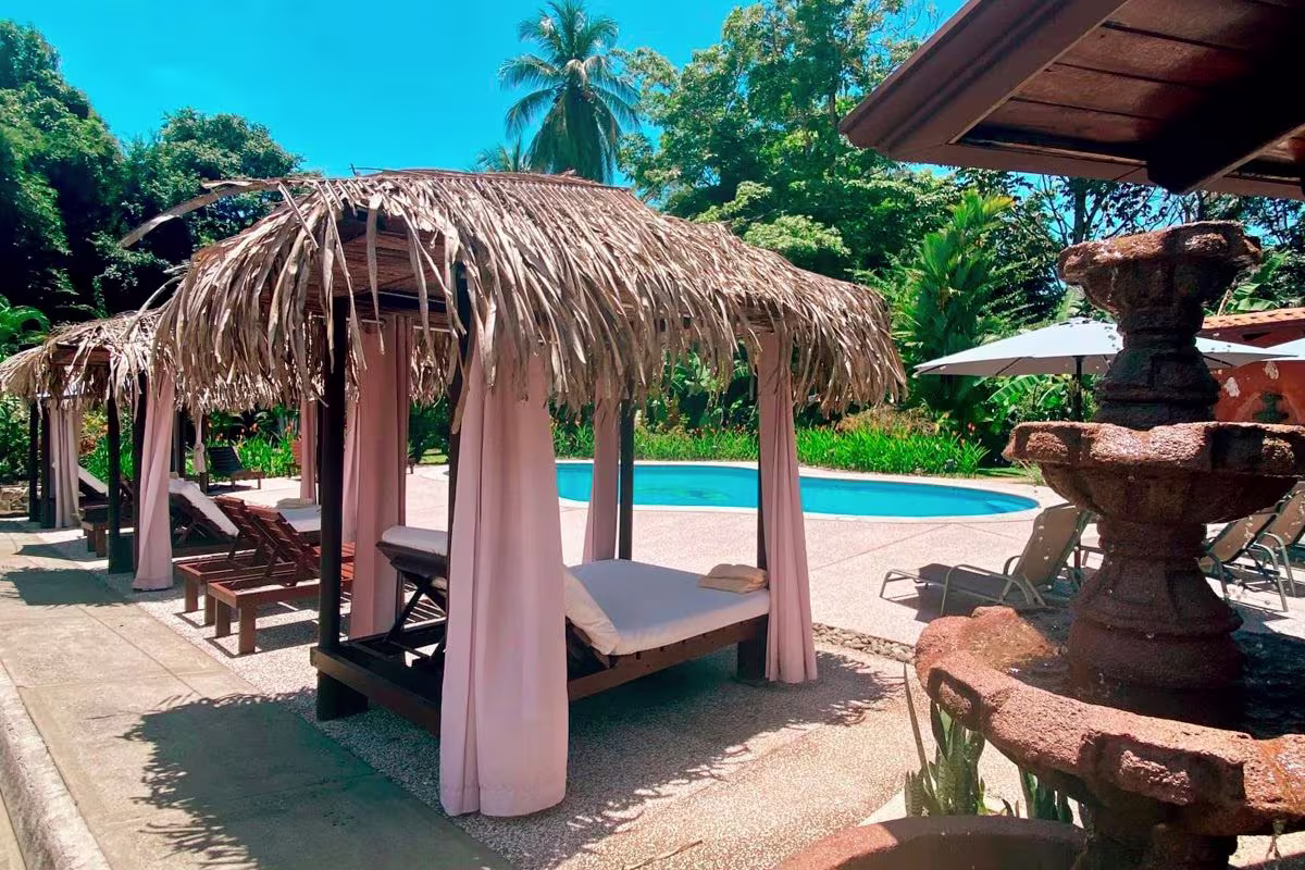 Espadilla Gardens image 2847