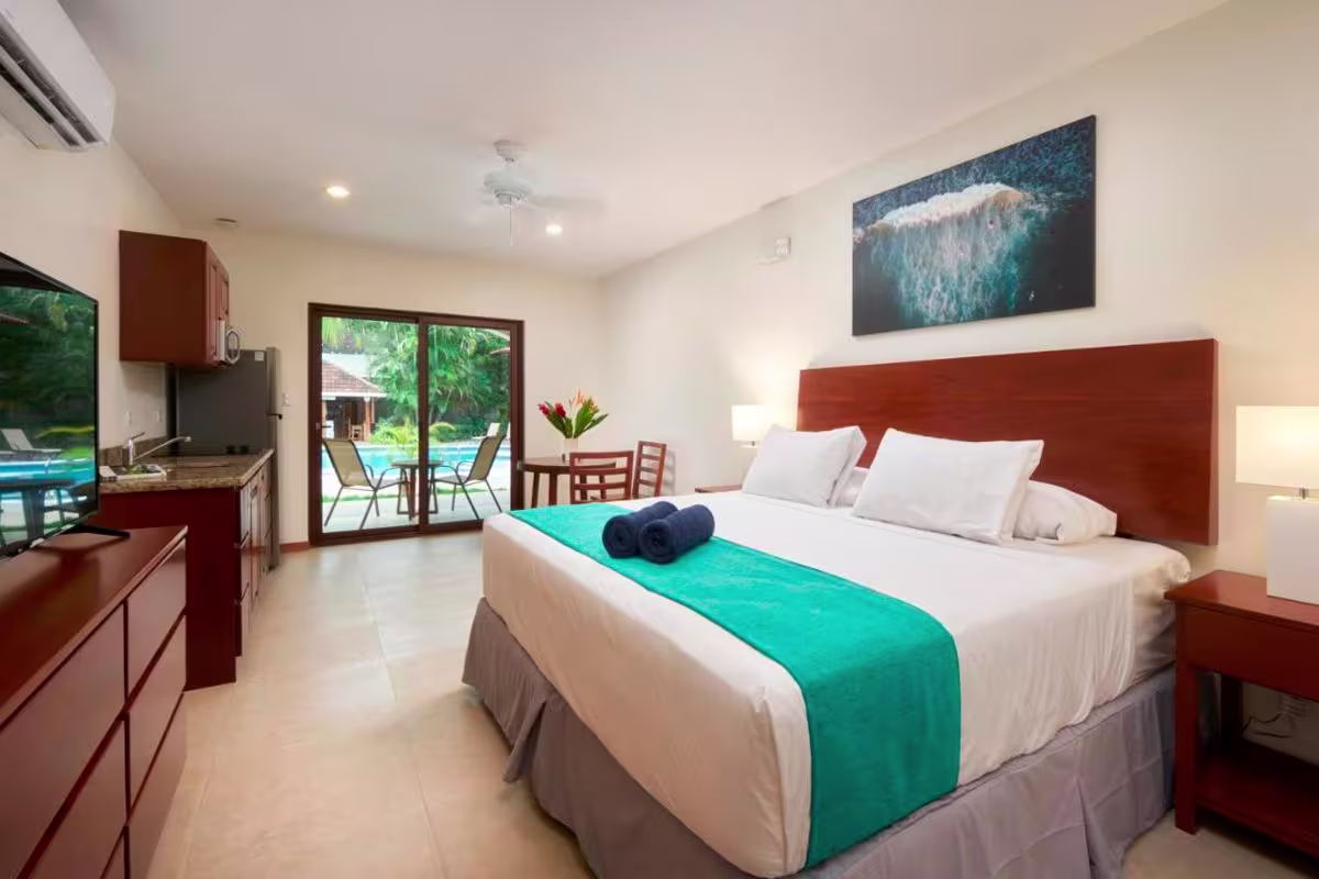 The Coast Hotel image 3532