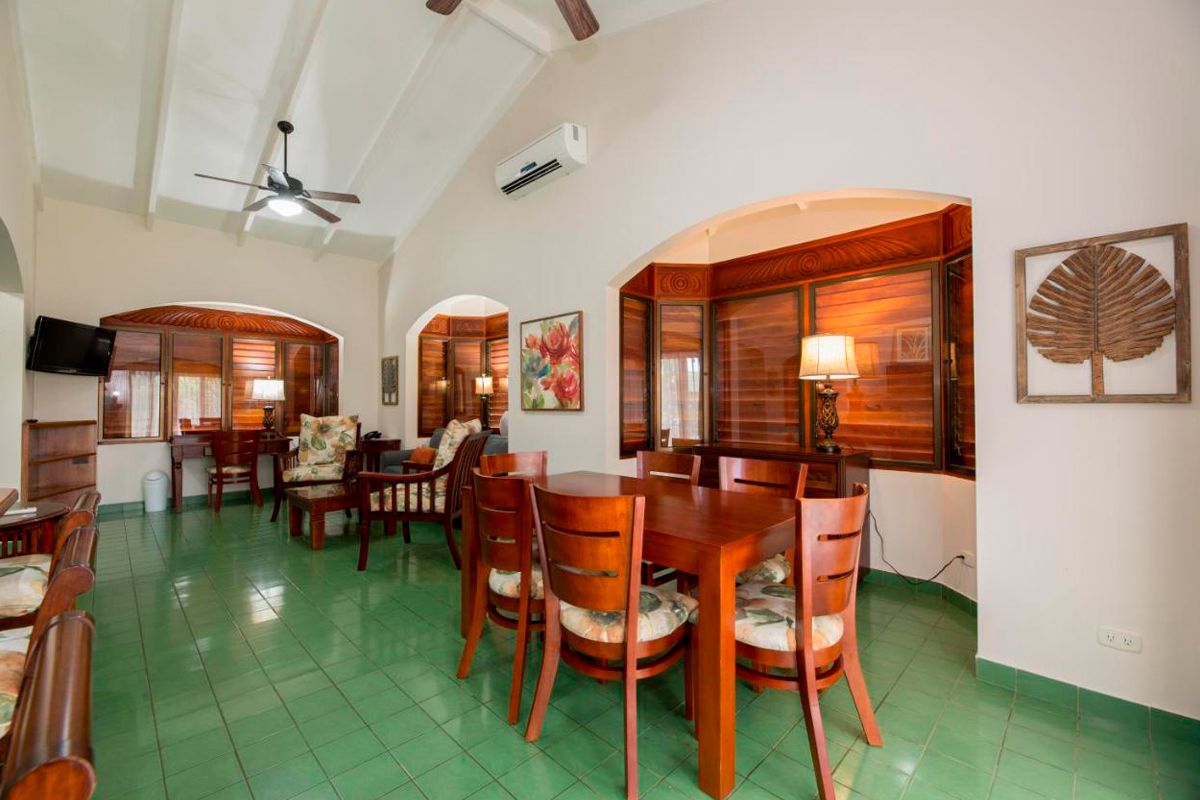 Club del Mar image 726