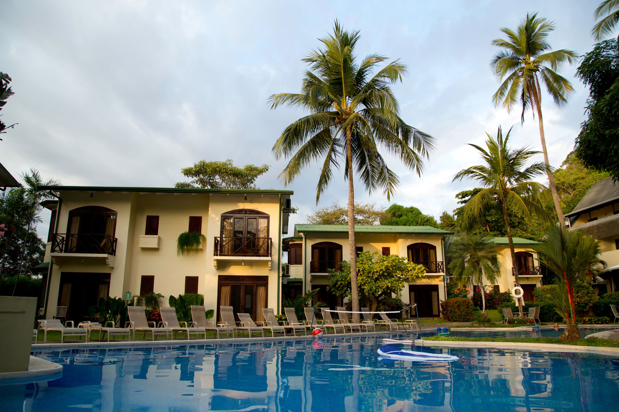 Club del Mar image 738