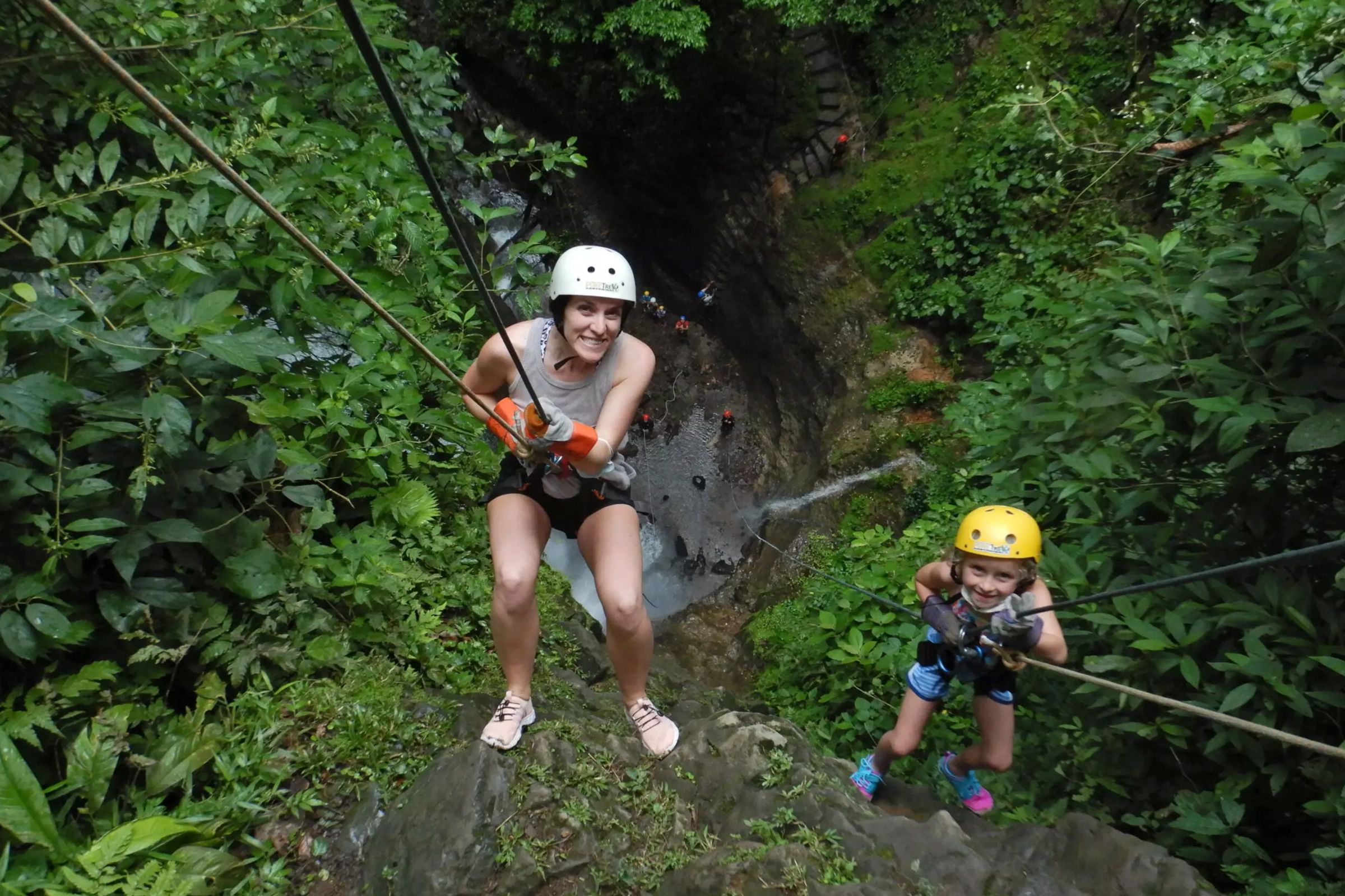 Canyoning & Waterfall Rappelling - Adventure Experience in Arenal