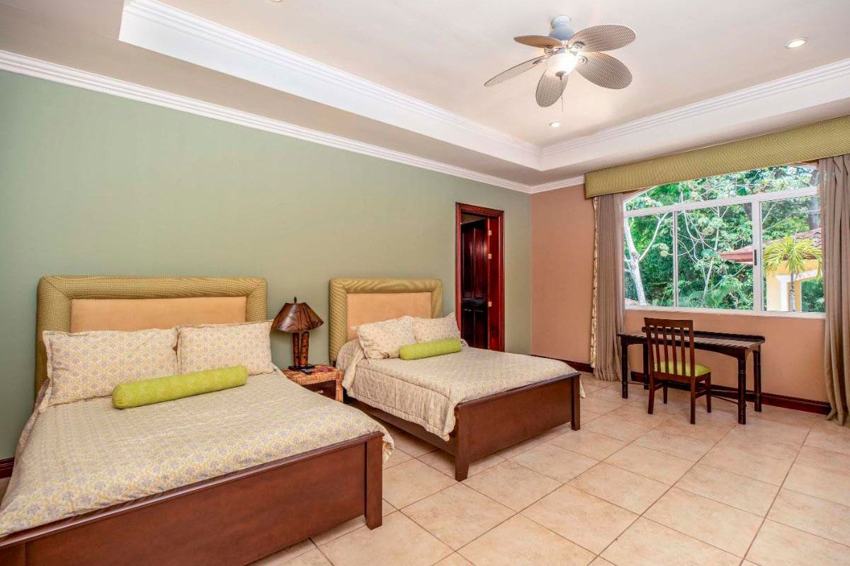 Casa de Sueños image 2350
