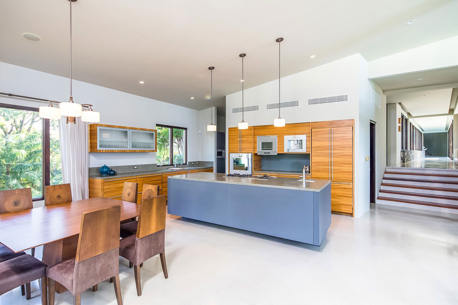 Seacliff Point Villa image 2488