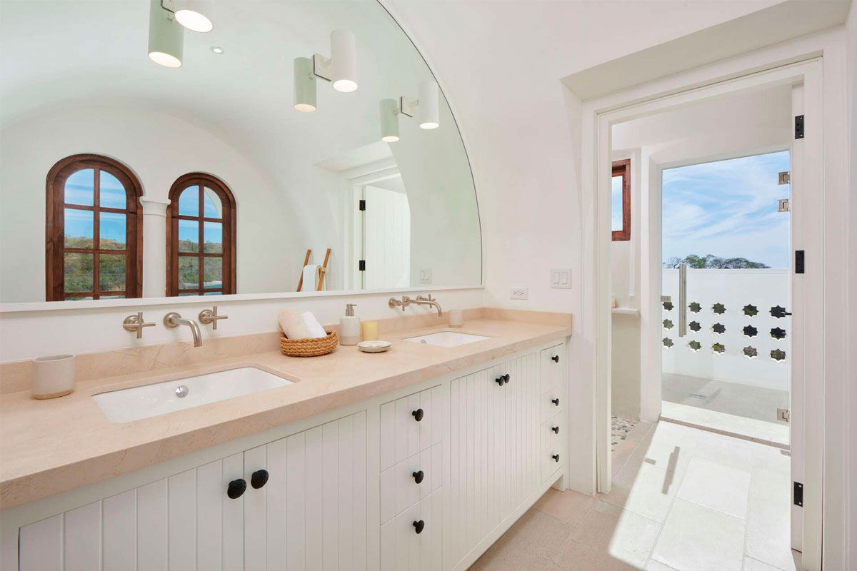 Casa Encantada image 4099