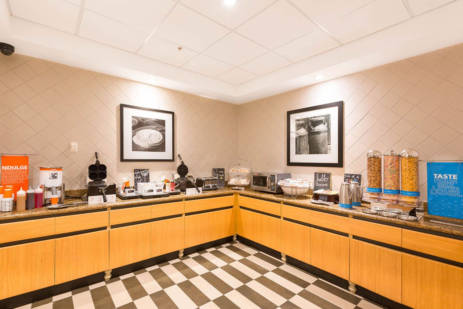 Hampton Inn & Suites by Hilton image 4599