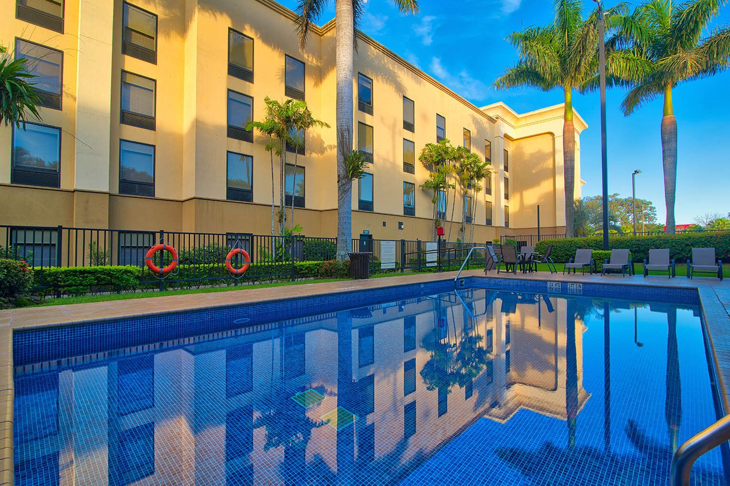 Hampton Inn & Suites by Hilton image 4601